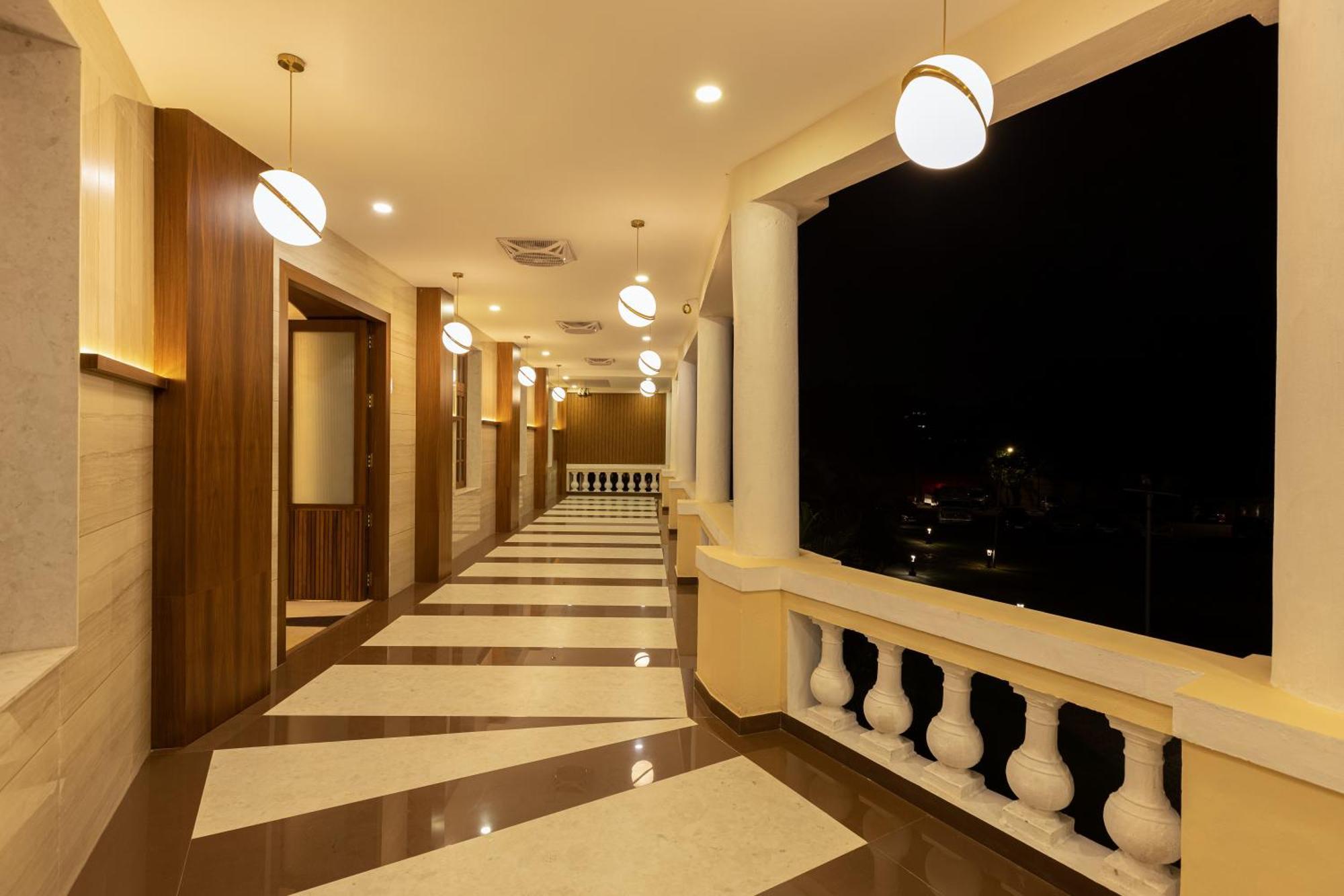 Jenneys Residency Hotel Kojambuttúr Kültér fotó