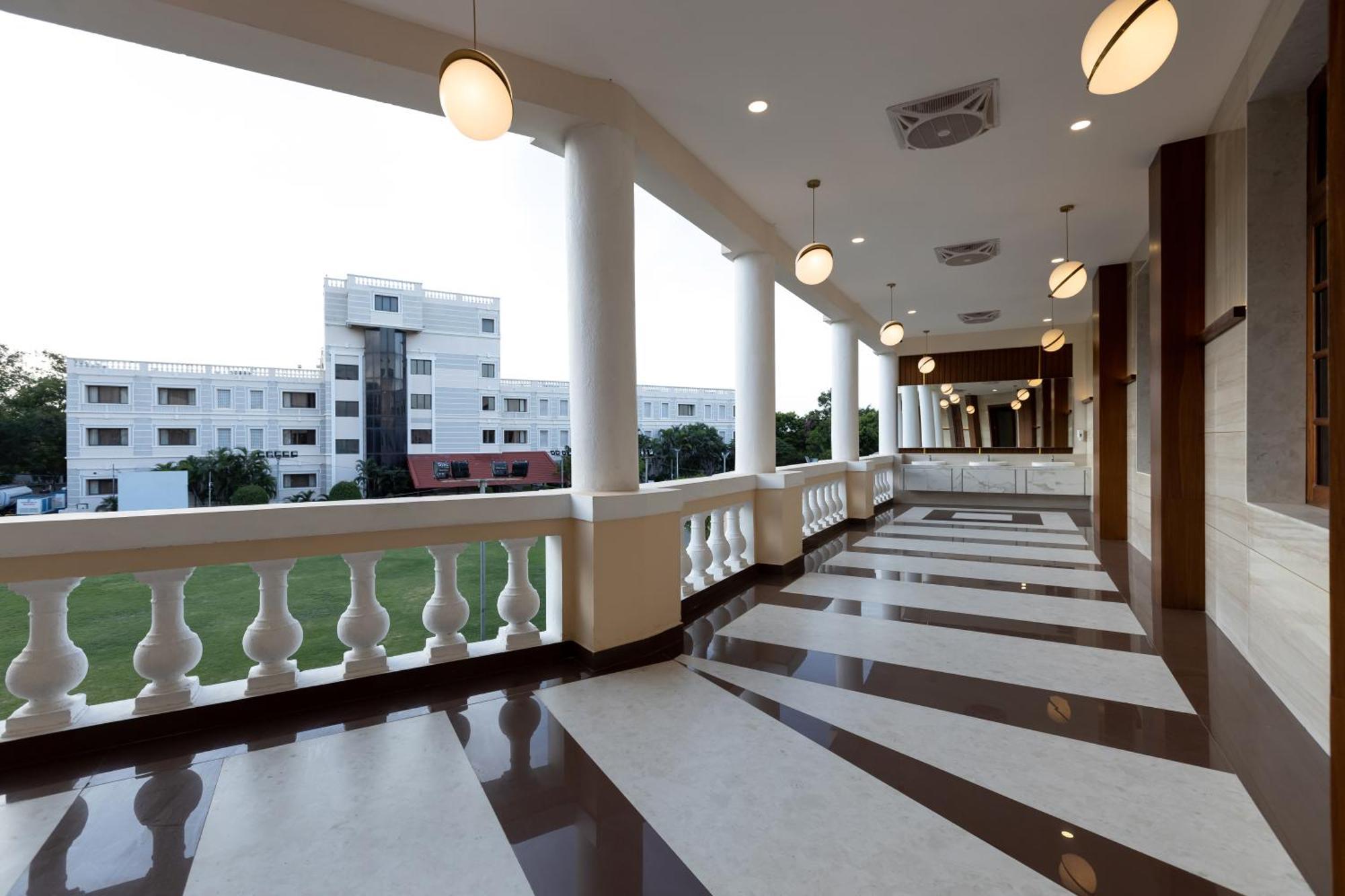 Jenneys Residency Hotel Kojambuttúr Kültér fotó