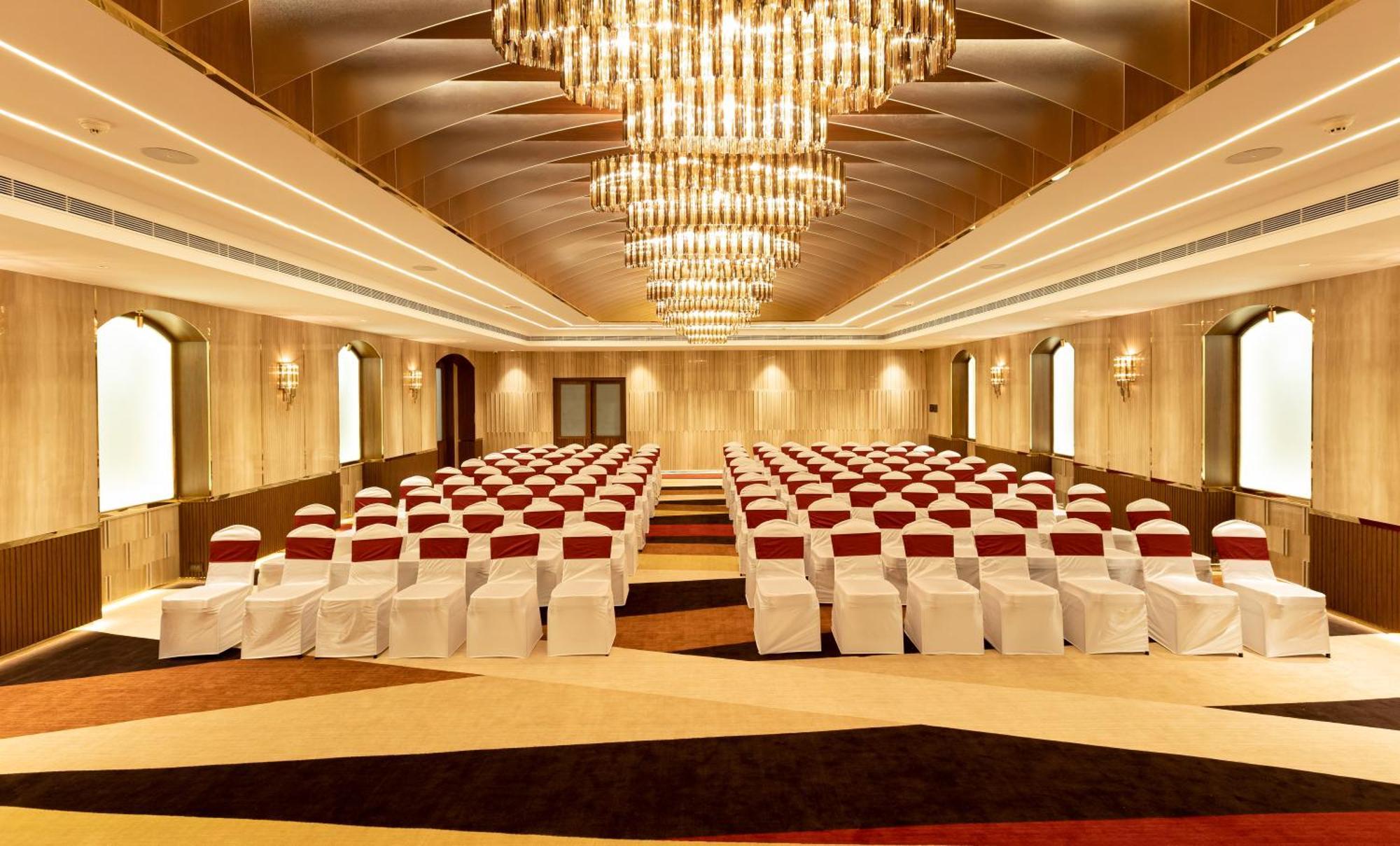 Jenneys Residency Hotel Kojambuttúr Kültér fotó